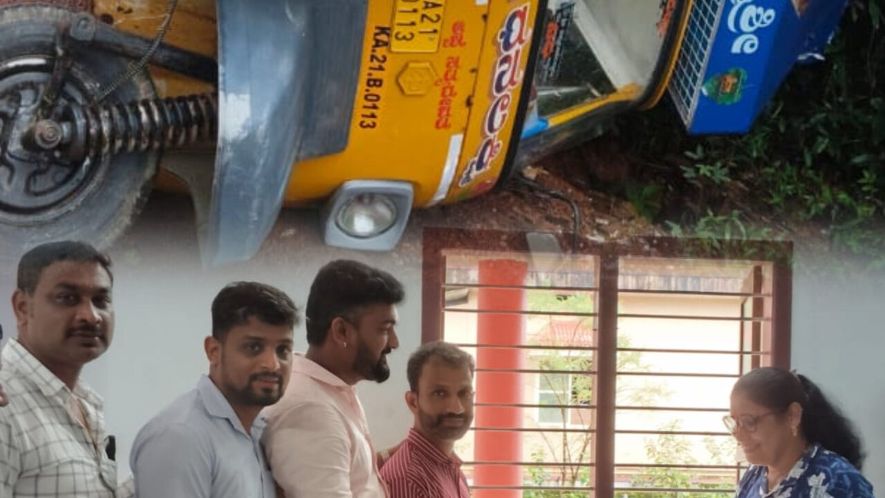 ಕಾಶಿಪಟ್ಣ : ರಸ್ತೆ ಹದಗೆಟ್ಟು ರಿಕ್ಷಾ ಪಲ್ಟಿ  – ಪಂಚಾಯತ್ ವಿರುದ್ಧ ಗ್ರಾಮಸ್ಥರ ಆಕ್ರೋಶ –  ಬಿಜೆಪಿ ಕಾರ್ಯಕರ್ತರಿಂದ ಗ್ರಾಮ ಪಂಚಾಯತ್ ಗೆ ಮನವಿ